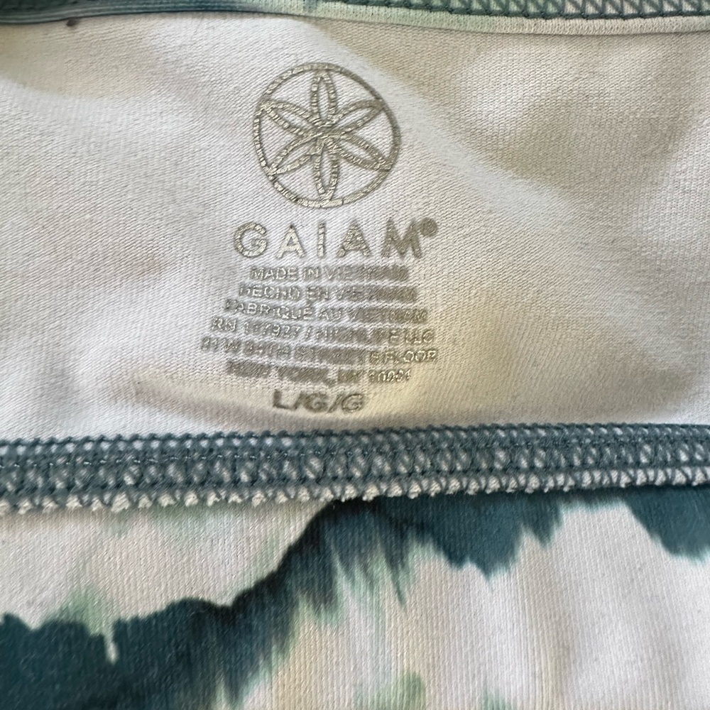 Matching Set - Picture 2 of 5